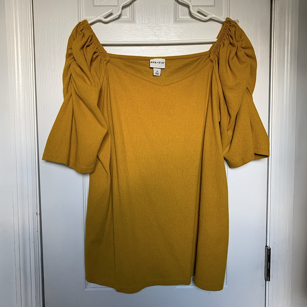 Ava and Viv mustard yellow knit square neck top w/ruched sleeves 1x